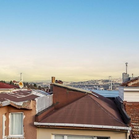 Captivating Flat With Balcony Near Besiktas Pier Apartment Истанбул Екстериор снимка