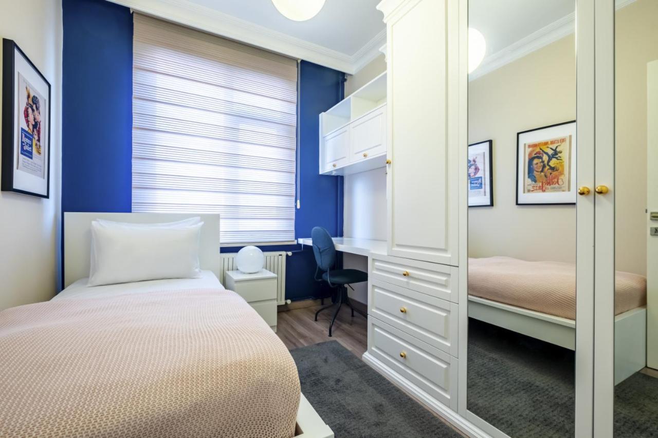 Captivating Flat With Balcony Near Besiktas Pier Apartment Истанбул Екстериор снимка