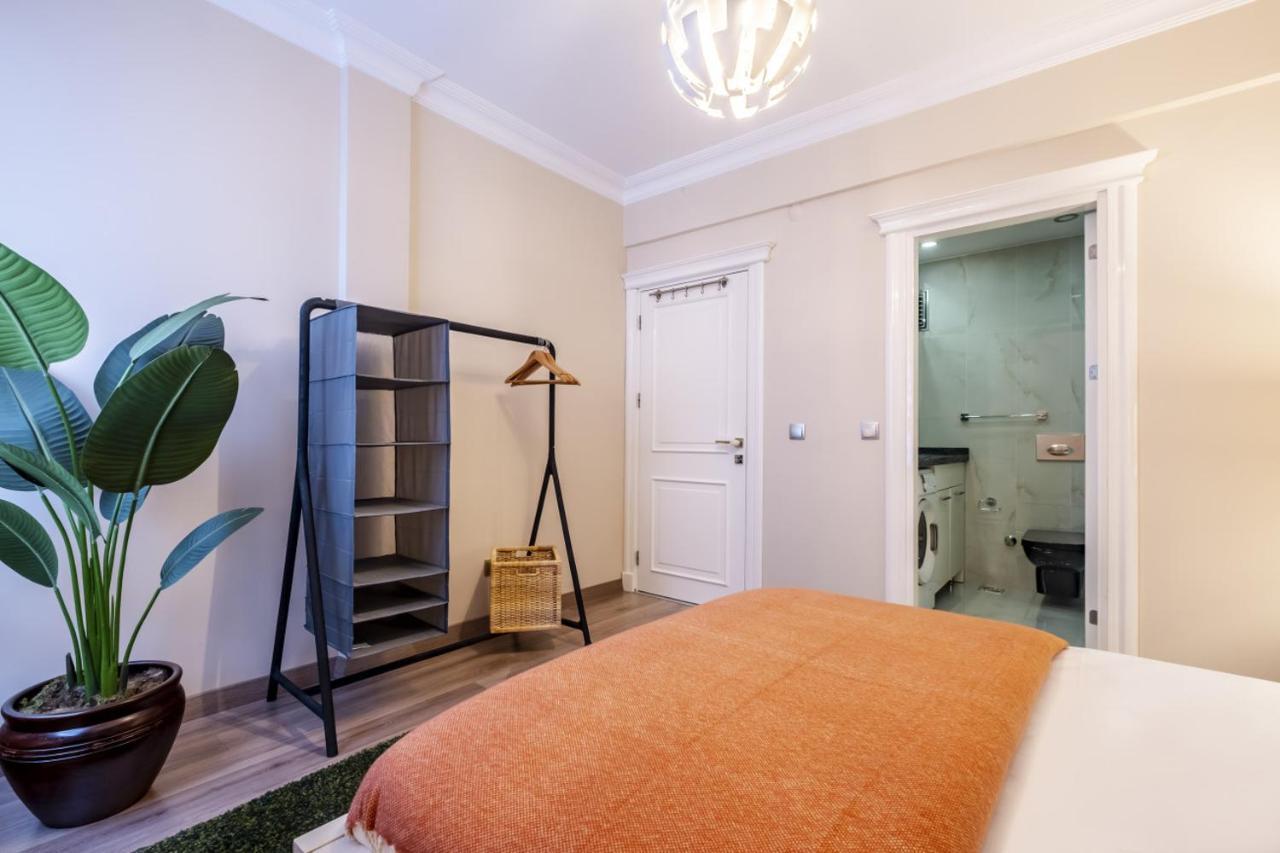 Captivating Flat With Balcony Near Besiktas Pier Apartment Истанбул Екстериор снимка