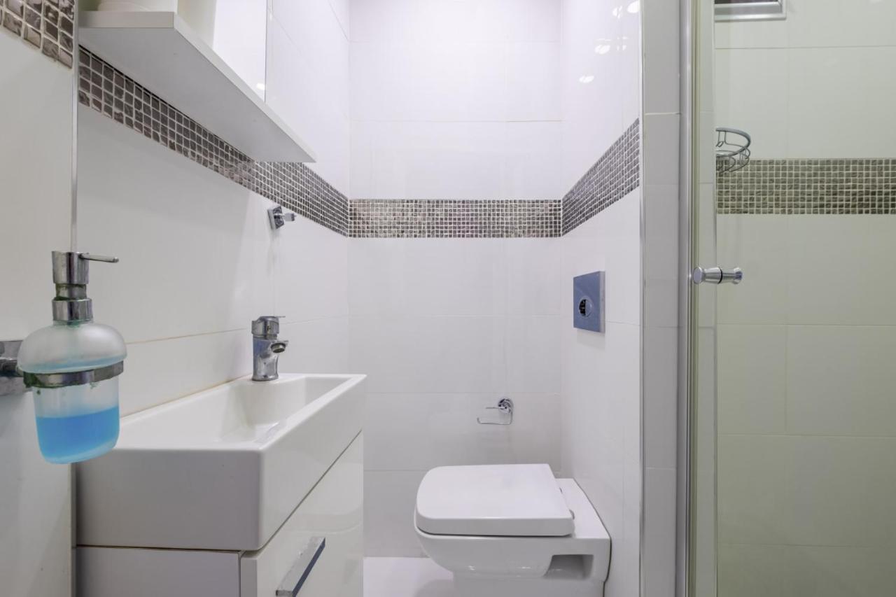 Captivating Flat With Balcony Near Besiktas Pier Apartment Истанбул Екстериор снимка